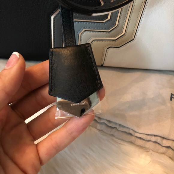 Fendi Circuit 3Jours Trapeze Tote Bag Black White - Picture 8 of 8